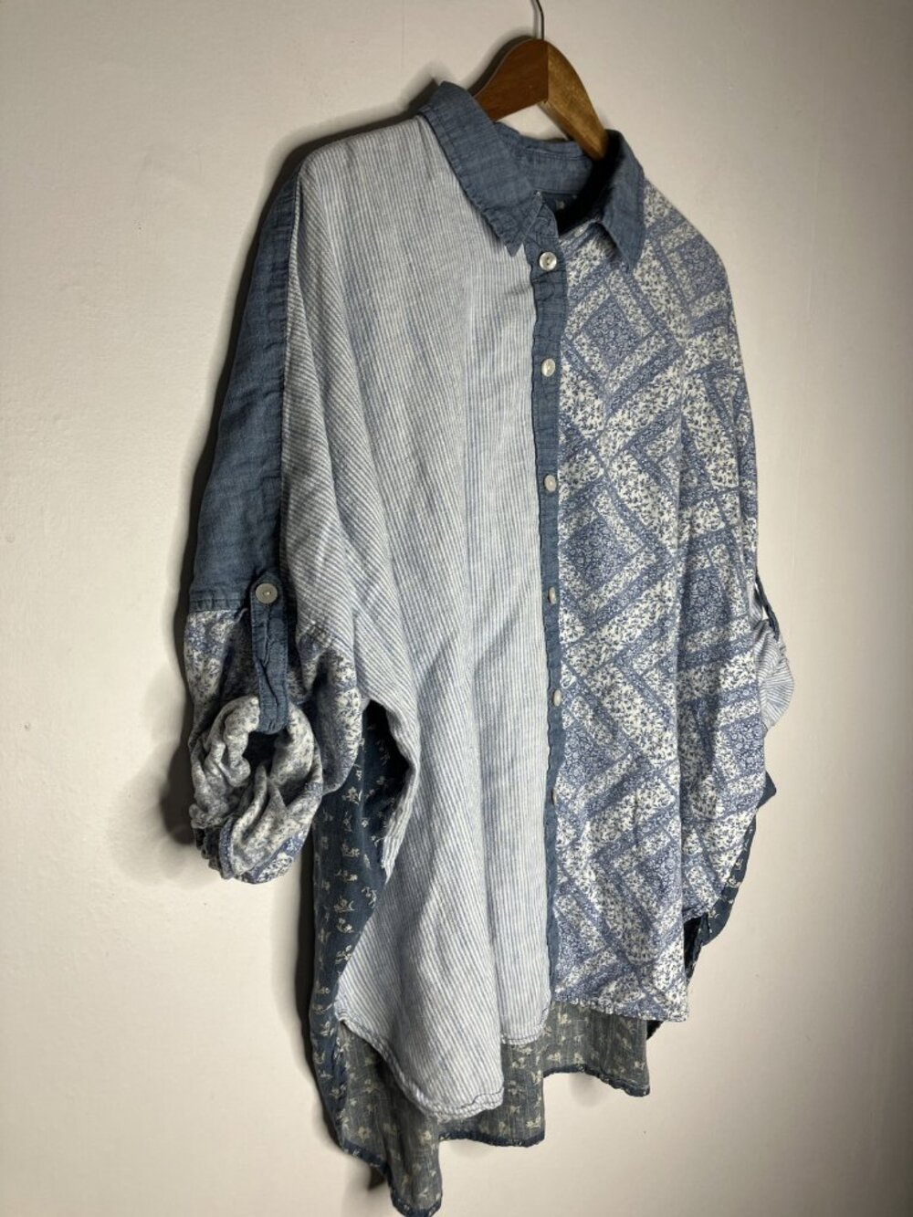 American Eagle Women's Large Patchwork Linen Blend Button Chambray Shirt Floral - Picture 5 of 13